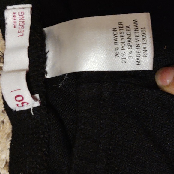 Various leggings in different sizes. - Picture 2 of 14